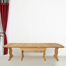 Harmónia fenyő asztal négy bővítővel